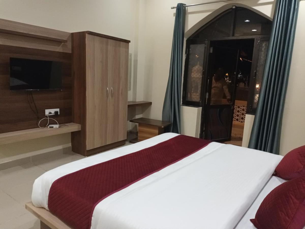 فندق L S Haveli بوشكار المظهر الخارجي الصورة